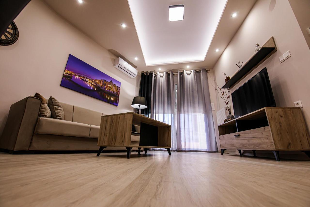 Helena'S Apartment Two Golos Dış mekan fotoğraf