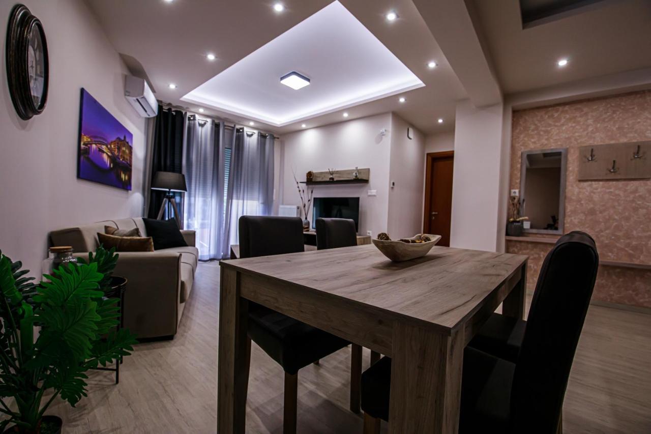 Helena'S Apartment Two Golos Dış mekan fotoğraf